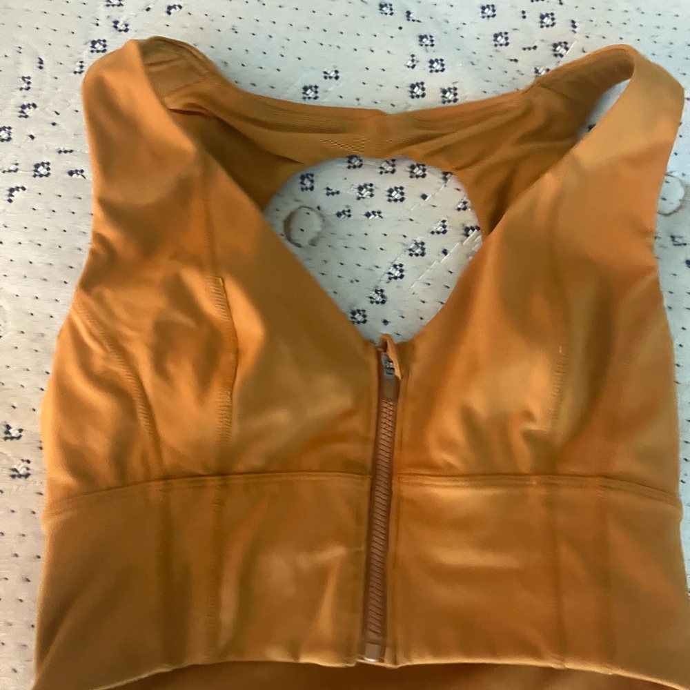 Chic White And Gray Patterned Bedspread - image 1